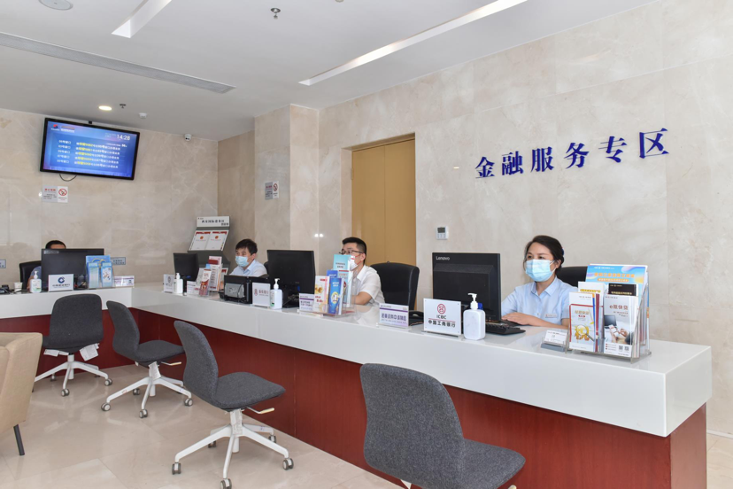 西安国际港务区金融服务专区启用，一站式咨询服务助力经济腾飞